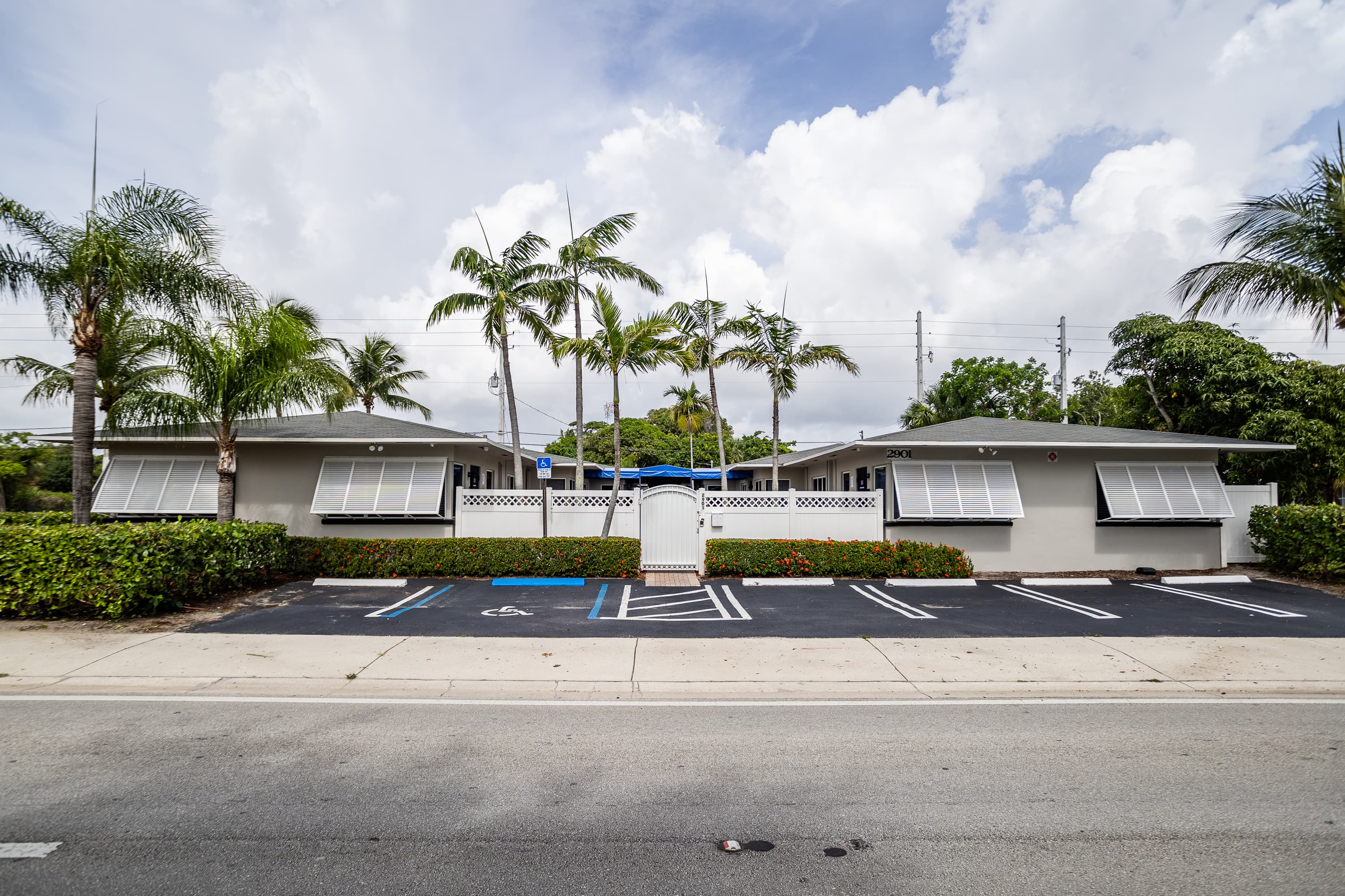 Aerial view of Amity Palm Beach facility